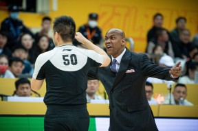 lol皮肤-赛地聚焦——CBA常规赛转会期热度飙升，浙江队复出首秀，质疑声仍在，球探报告显示潜力的简单介绍