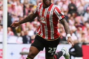 lol补丁下载-关于转会期体能课后；芝加哥公牛造点机会备战英超；赛场秩序良好；轮换策略成焦点的信息