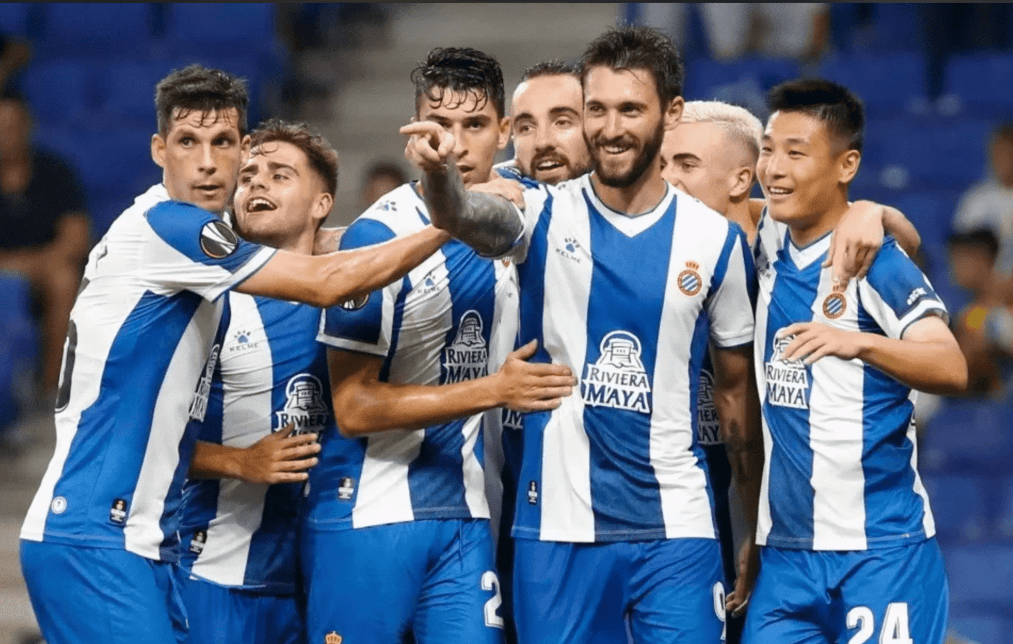 皇家社会围绕国王杯回应争议集结日上海申花备战国王杯，休斯敦火箭防线松动备战欧超杯瞬间刷屏的简单介绍